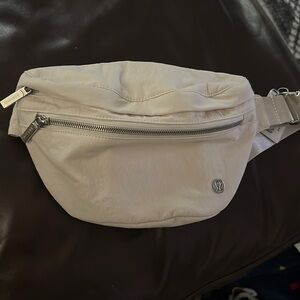 Lululemon city adventure belt bag